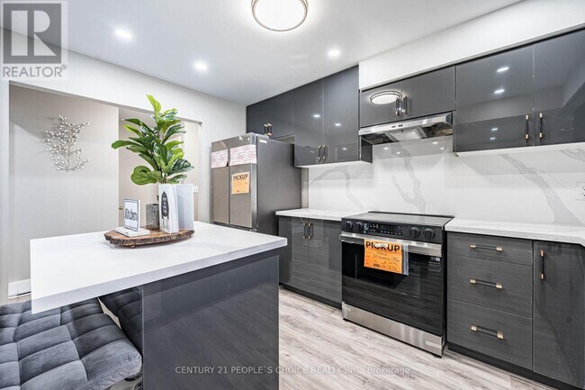 Photo - 506 Normandy St