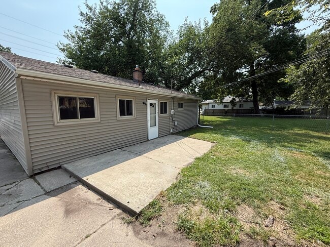 Building Photo - 21325 Marie Ave Rental