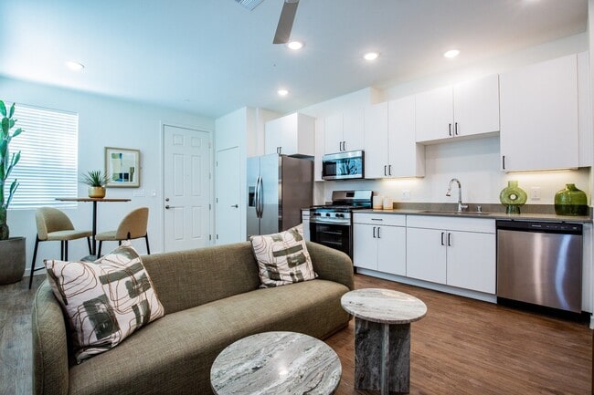 North Ridge - North Ridge Apartments