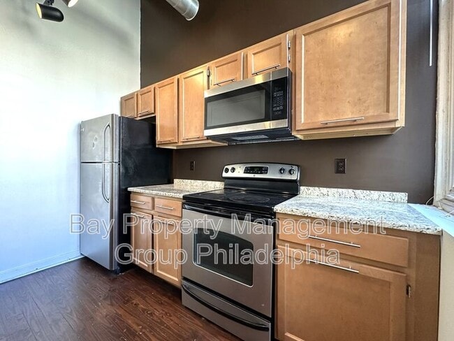 Building Photo - 1510 Chestnut St Unit 802