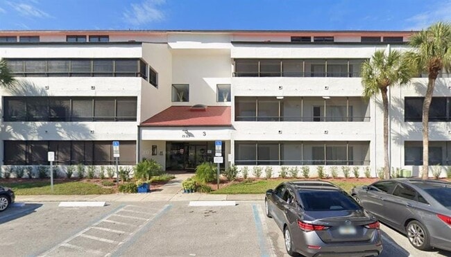 Building Photo - 2583 Countryside Blvd Unit 3103