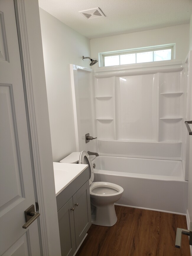 Photo - 145 Round Keep Ln