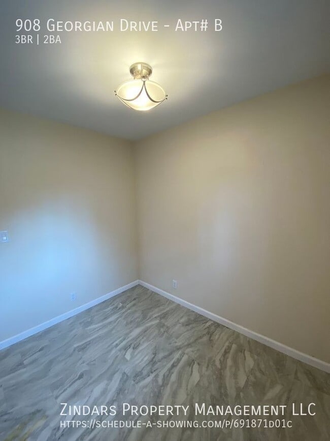 Photo - 908 Georgian Dr Unit Apt# B