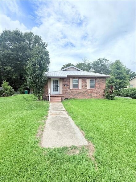 Building Photo - 735 Ontario Ave Rental