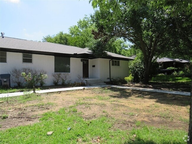 Building Photo - 818 Thomas St Rental