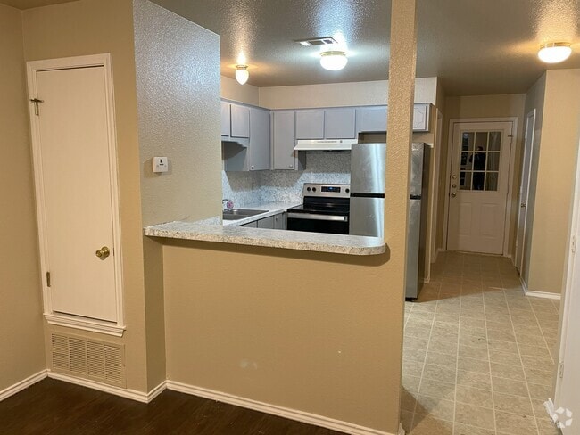 Building Photo - 4302 Jeff Scott Dr Rental