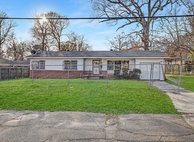 Photo - 1121 Wheeler St