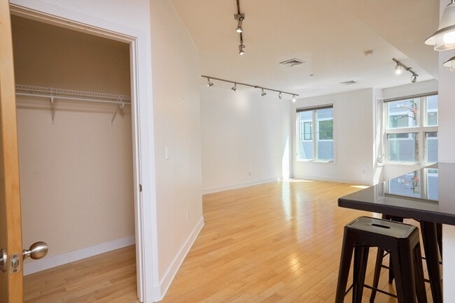 Photo - 24 Bay State Rd Unit 7