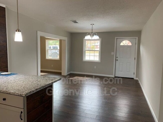 Photo - 39 N Haven Dr