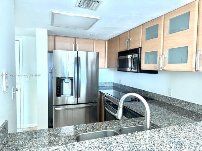 Photo - 2101 Brickell Ave Unit 2411