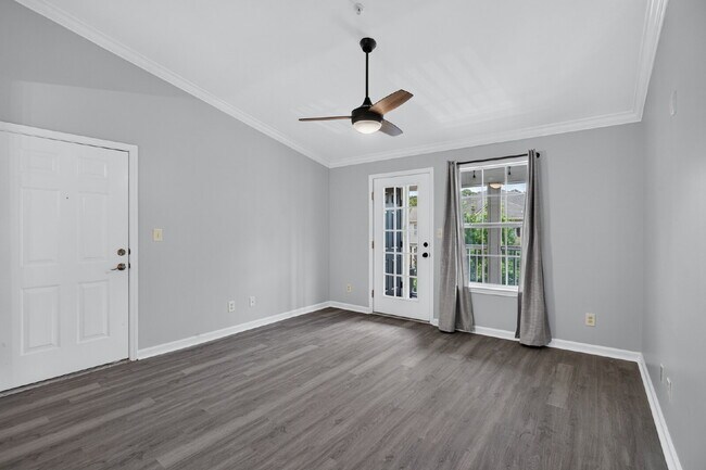 3rd Floor Condo in Merer Point