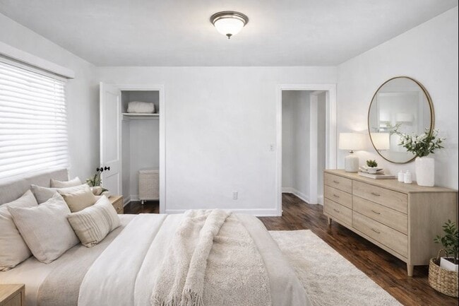 Photo - 1231 Longwood St