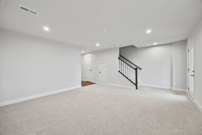 Photo - 22 Iron Horse Ln