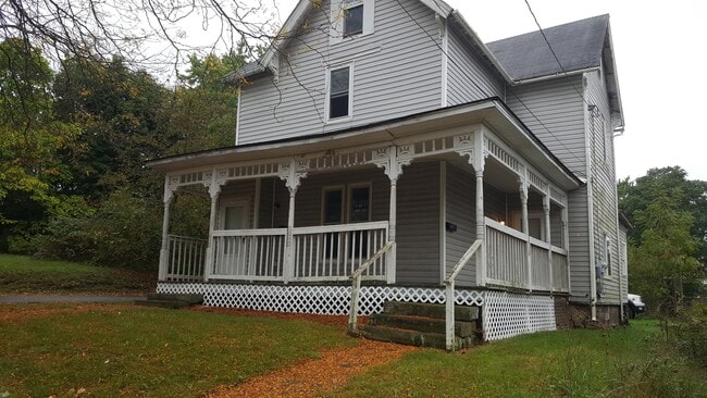 Photo - 114 Hedges St