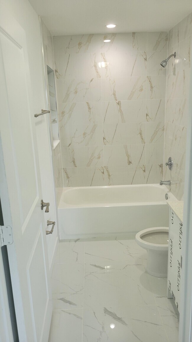 Photo - 1847 NW 70th St