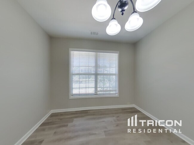 Photo - 4442 Favored Way Union City GA