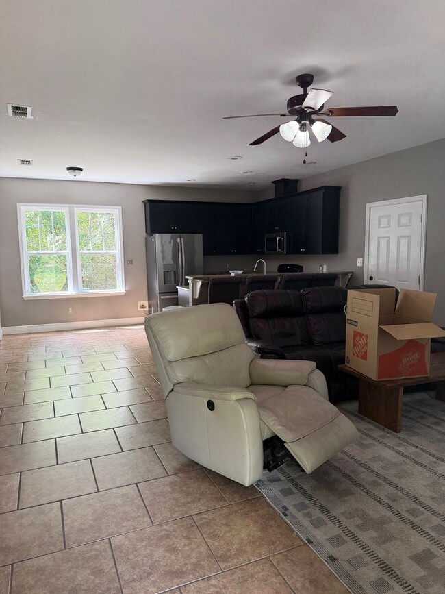 Photo - 4/4 HOUSE BY DOAK CAMPBELL STADIUM