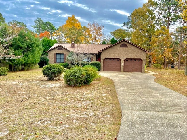 Building Photo - 806 Crane Dr