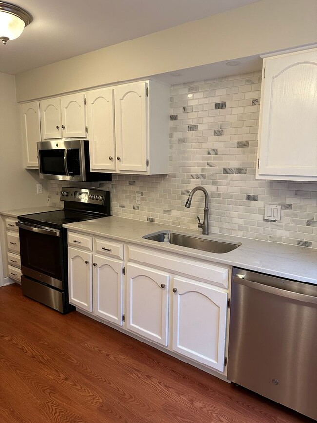 Photo - 3 bedroom, 2.5 bath in Mendenhall Village