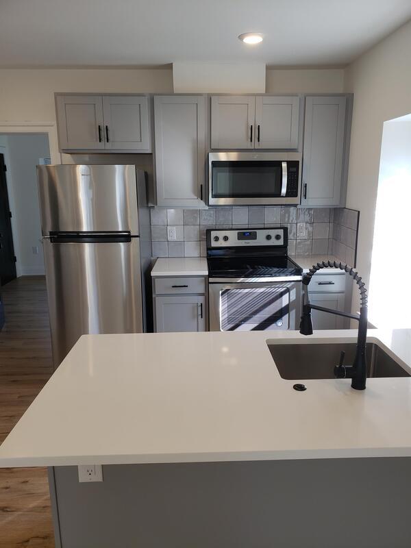 Photo - 125 Sumac St