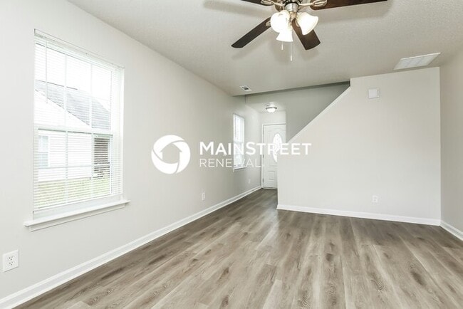 Photo - 3 Bedroom Pet-Friendly Home in Greensboro, NC with Main Street Renewal