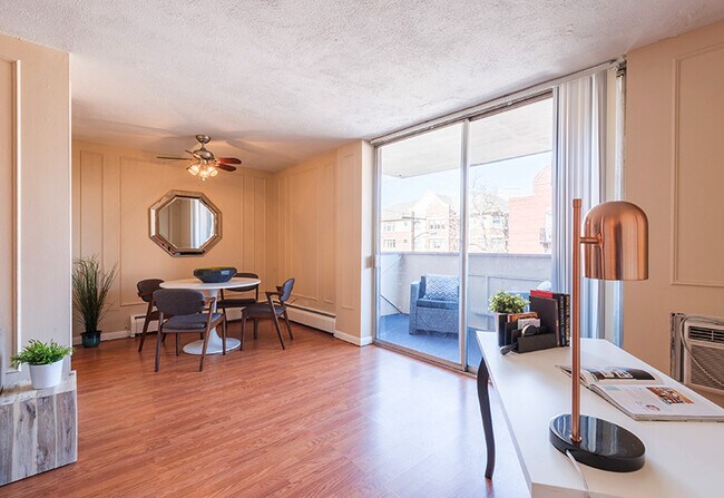 Photo - Latitude 40 Apartments