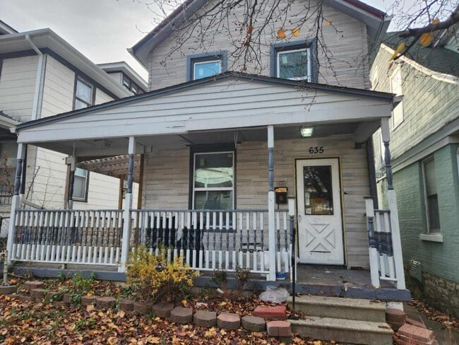 Photo - 635 Orville Ave