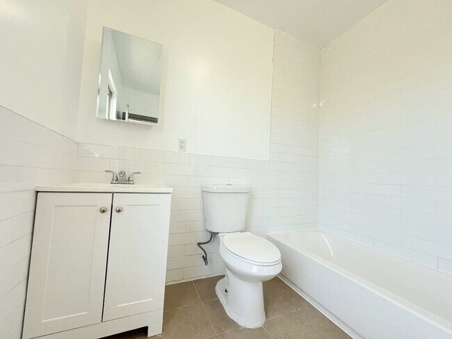 Photo - 65 Hawkins St Unit 2