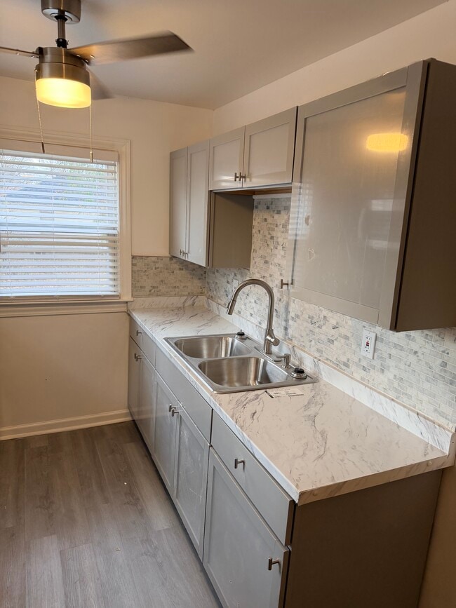 Photo - 26181 Dunning St