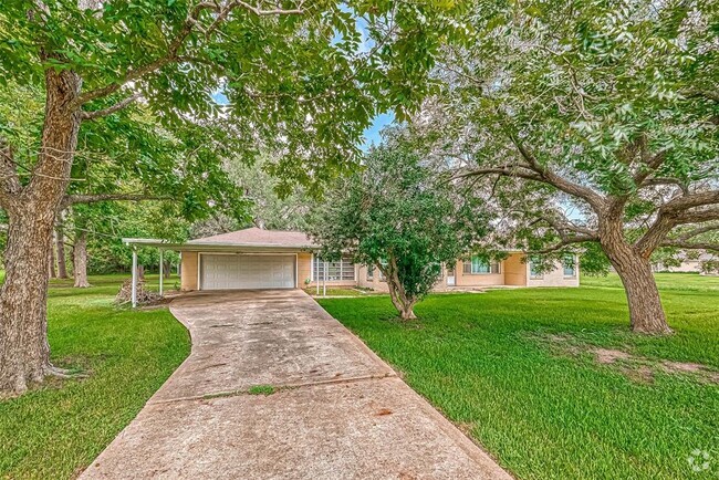 Building Photo - 8713 Wayfarer Ln Rental