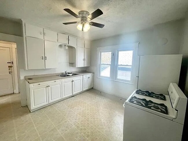 Photo - 712 W 26th St Unit 5