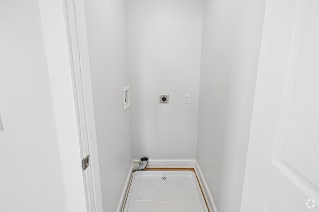 1BR, 1BA - 1,000SF - Laundry