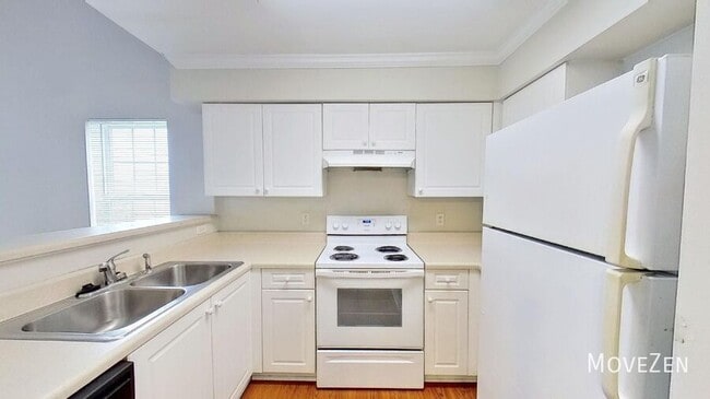 Photo - 516 Minnow Way