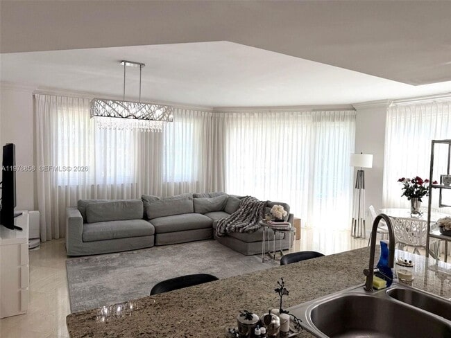 Photo - 20000 E Country Club Dr