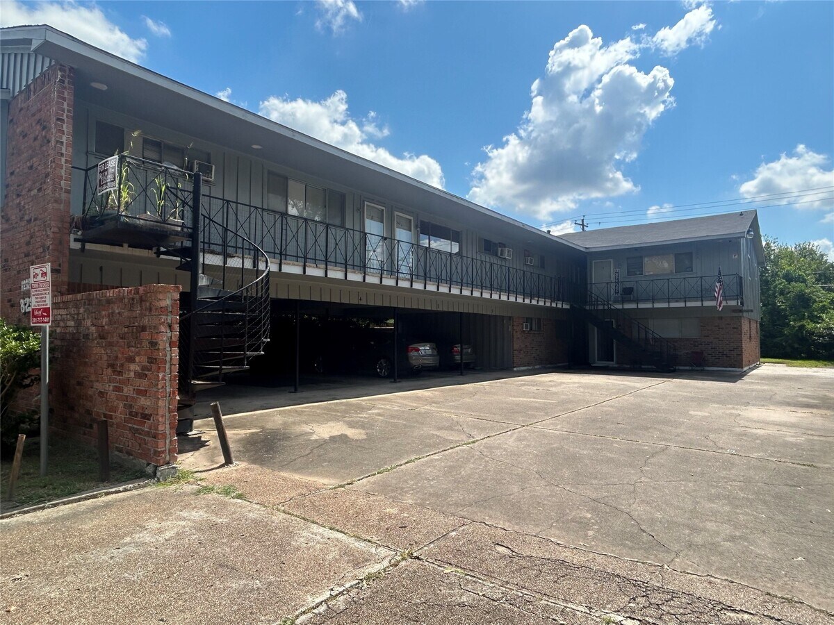 Photo - 8232 Glenview Dr Unit 7