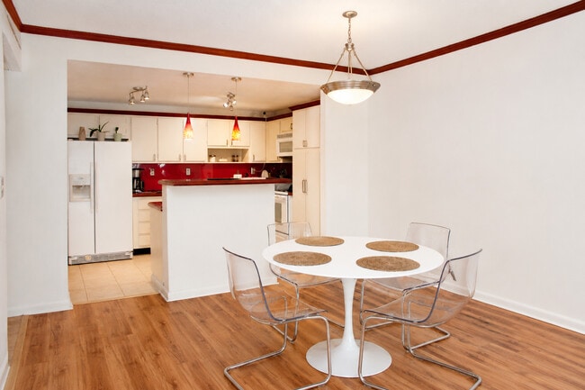 Photo - 19390 Collins Ave Unidad 119