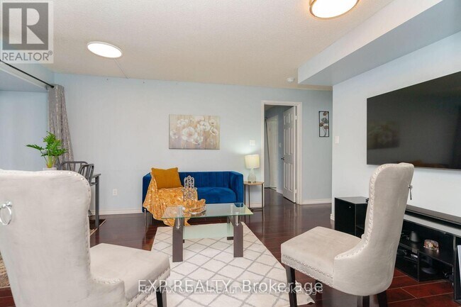 Photo - 25 Agnes St Unit 201