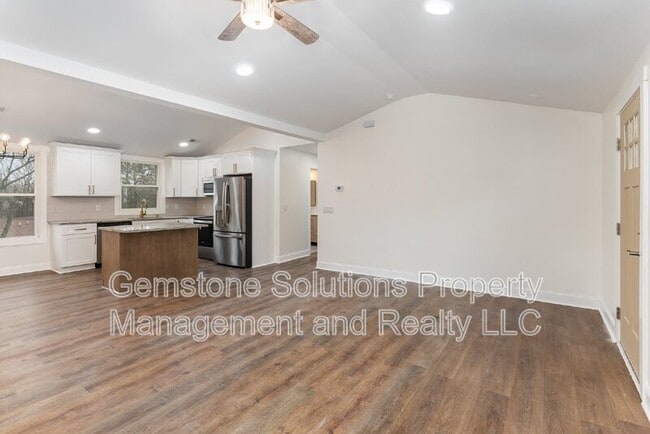 Photo - 34 Tusculum Rd Unit A