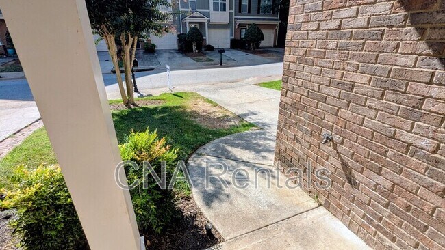 Photo - 1747 Oak Brook Ln NW