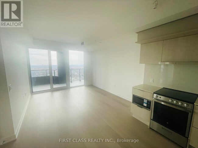 Photo - 448 Burnhamthorpe Rd W Unit 2608