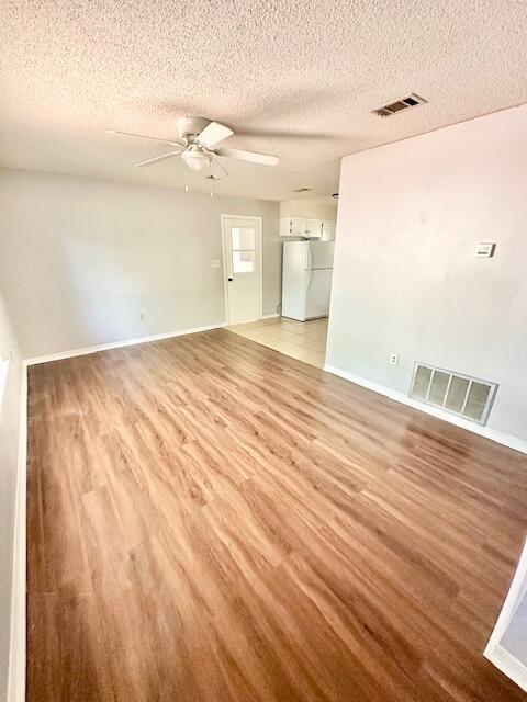 Photo - 423 John King Rd