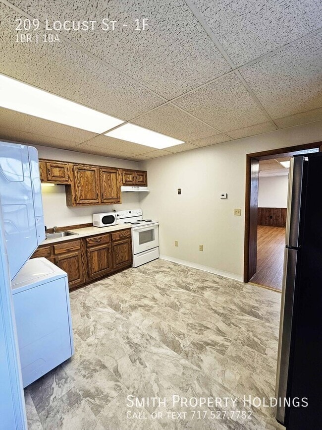 Building Photo - 209 Locust St Unit 1F