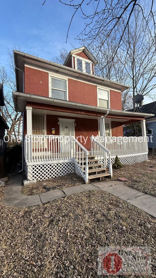 Building Photo - Beautiful 3 Bedroom 1.75 Bathroom Home in Kansas City!