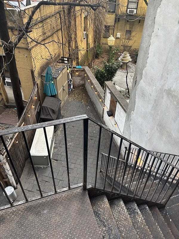 Photo - 410 E 13th St Unidad 2D