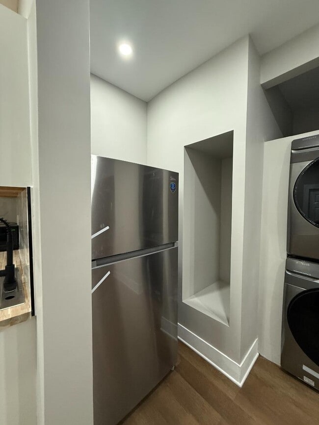 Photo - 442 Hudson Ave