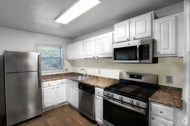 Stainless steel Appliances - Silver Creek Rental