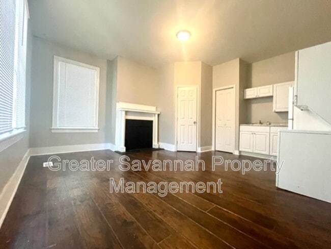 Photo - 721 E 36th St Unidad A