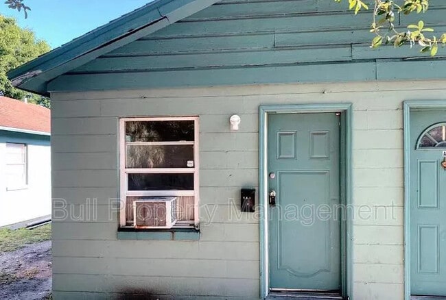 Photo - 905 W Anderson St