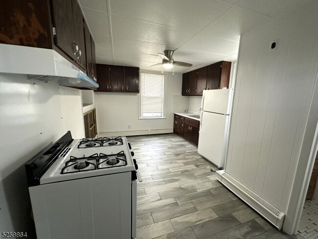 Photo - 89 Getty Ave