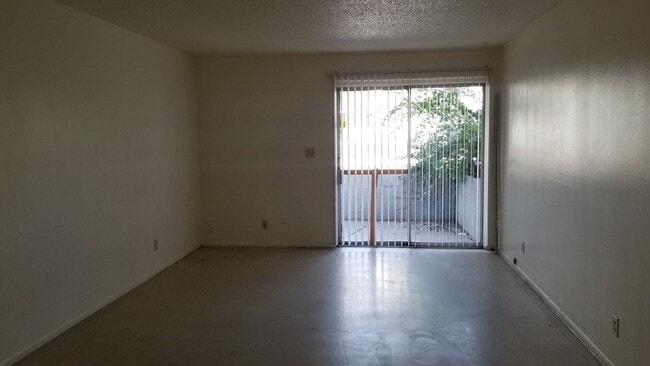 Photo - 913 E Spence Ave Unit #2